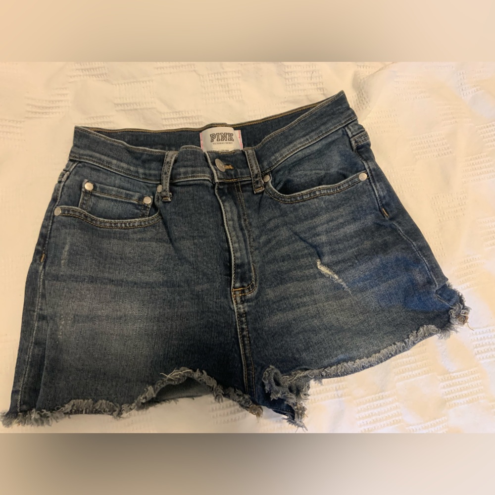 Victorias Secret PINK Dark Wash Shorts Size 6
